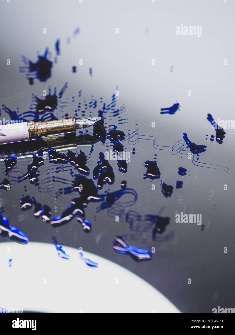 Spilled ink pen hi-res stock photography and images - Alamy