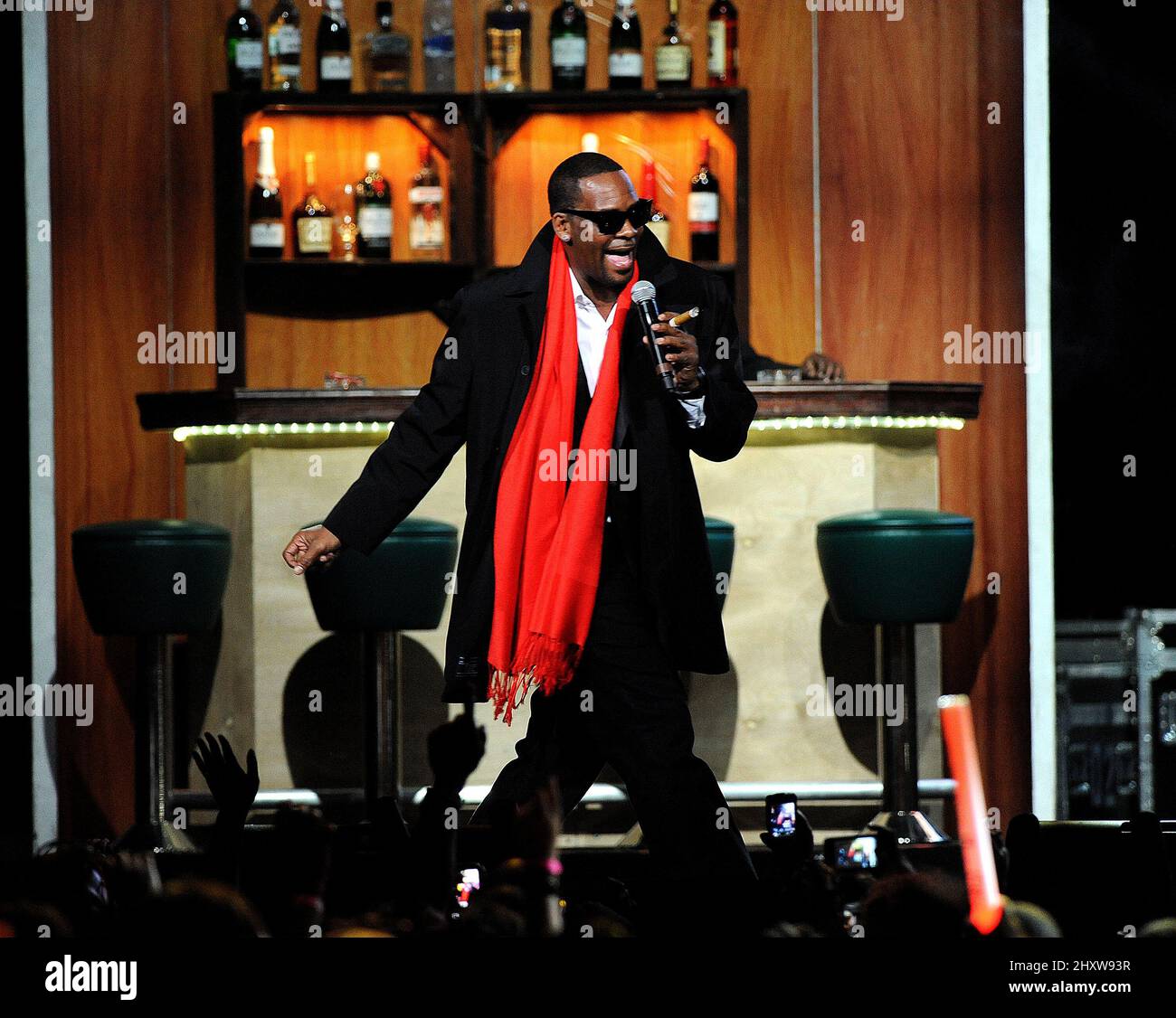 R Kelly performs during his Love Letter Tour at the RBC Centre in