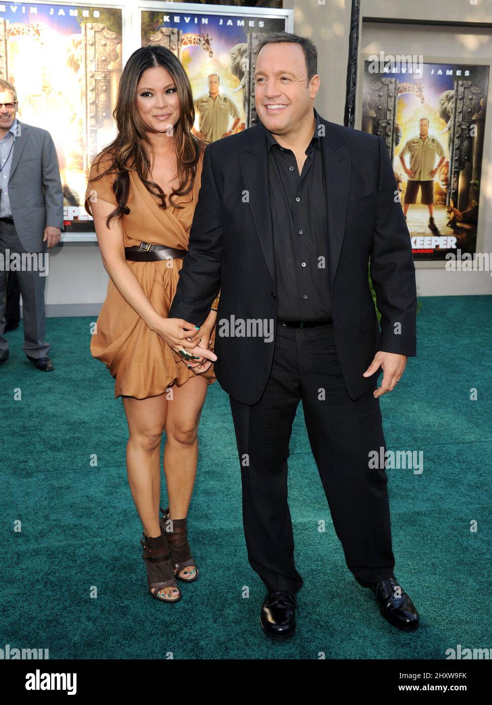 Steffiana De La Cruz and Kevin James at the "Zookeeper" Premiere held