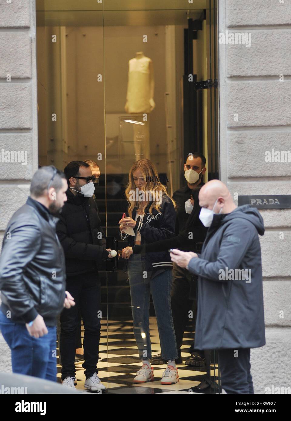 Milan, . 14th Mar, 2022. Milan, 14-03-2022 Chiara Ferragni, returning from  the fashion week shows in Paris, allows herself an afternoon of shopping in  the center. In the company of some friends
