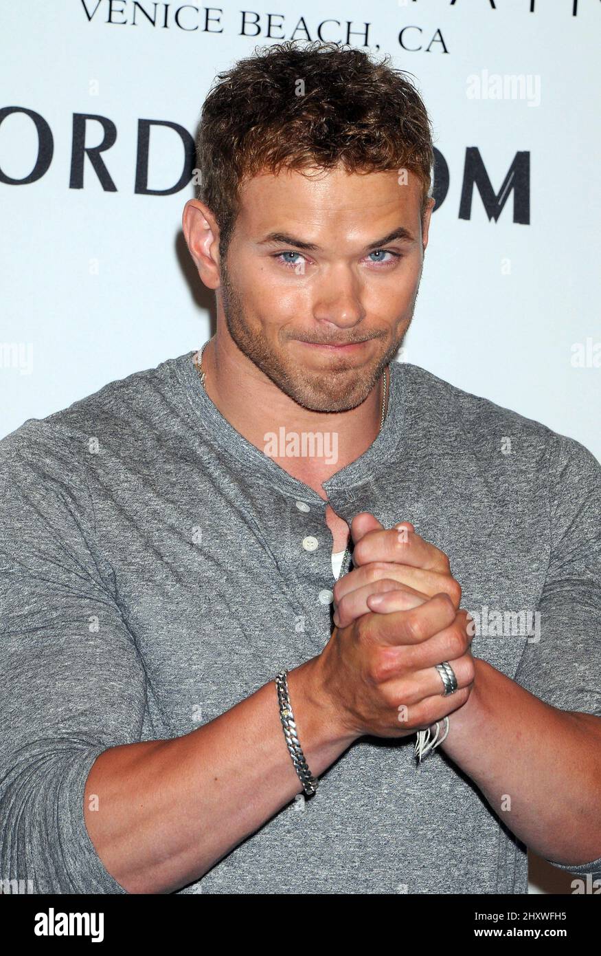 nordstrom pisarro nights, image size:875x1390