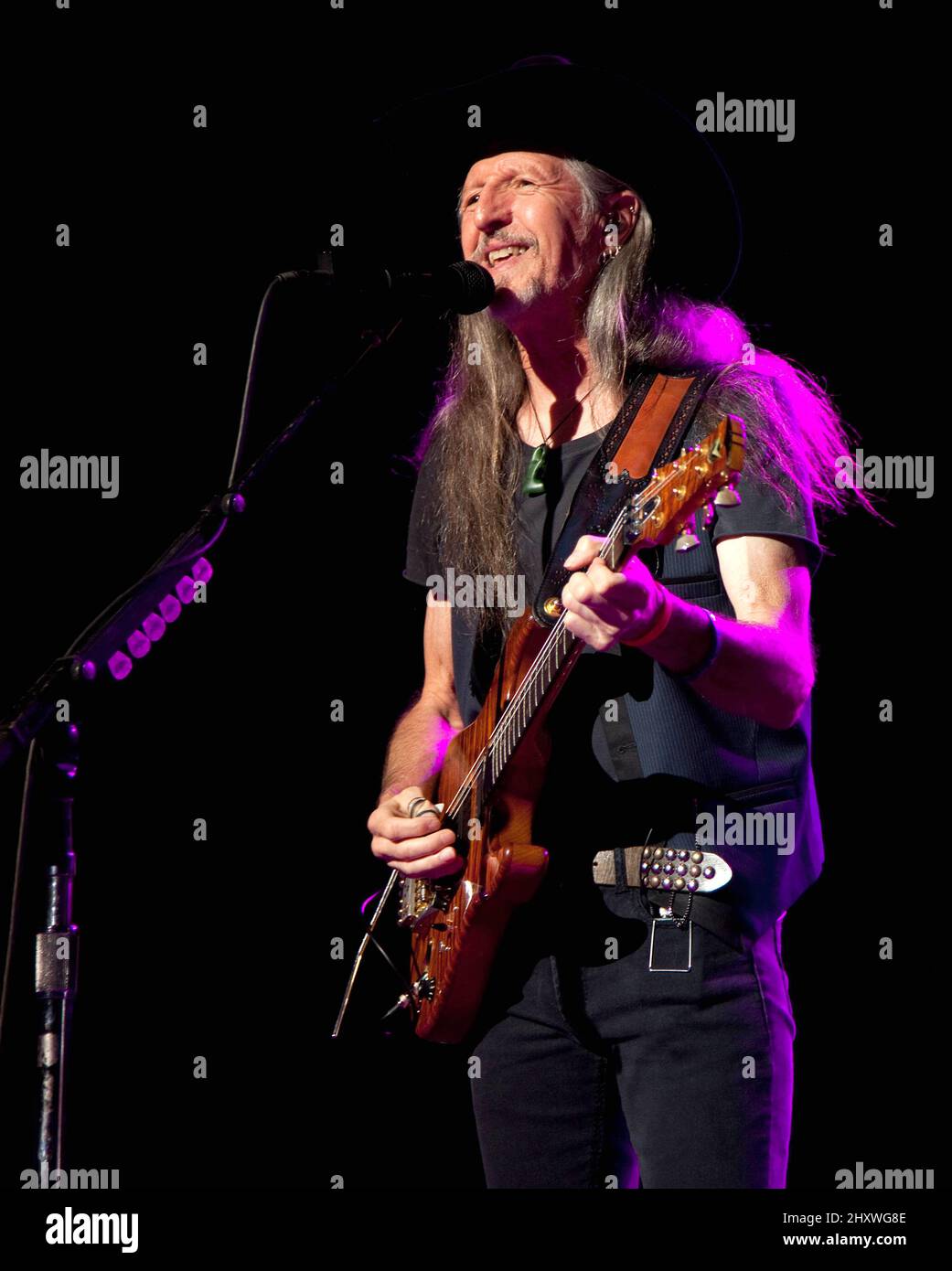 Patrick Simmons from the Doobie Brothers performing live during the