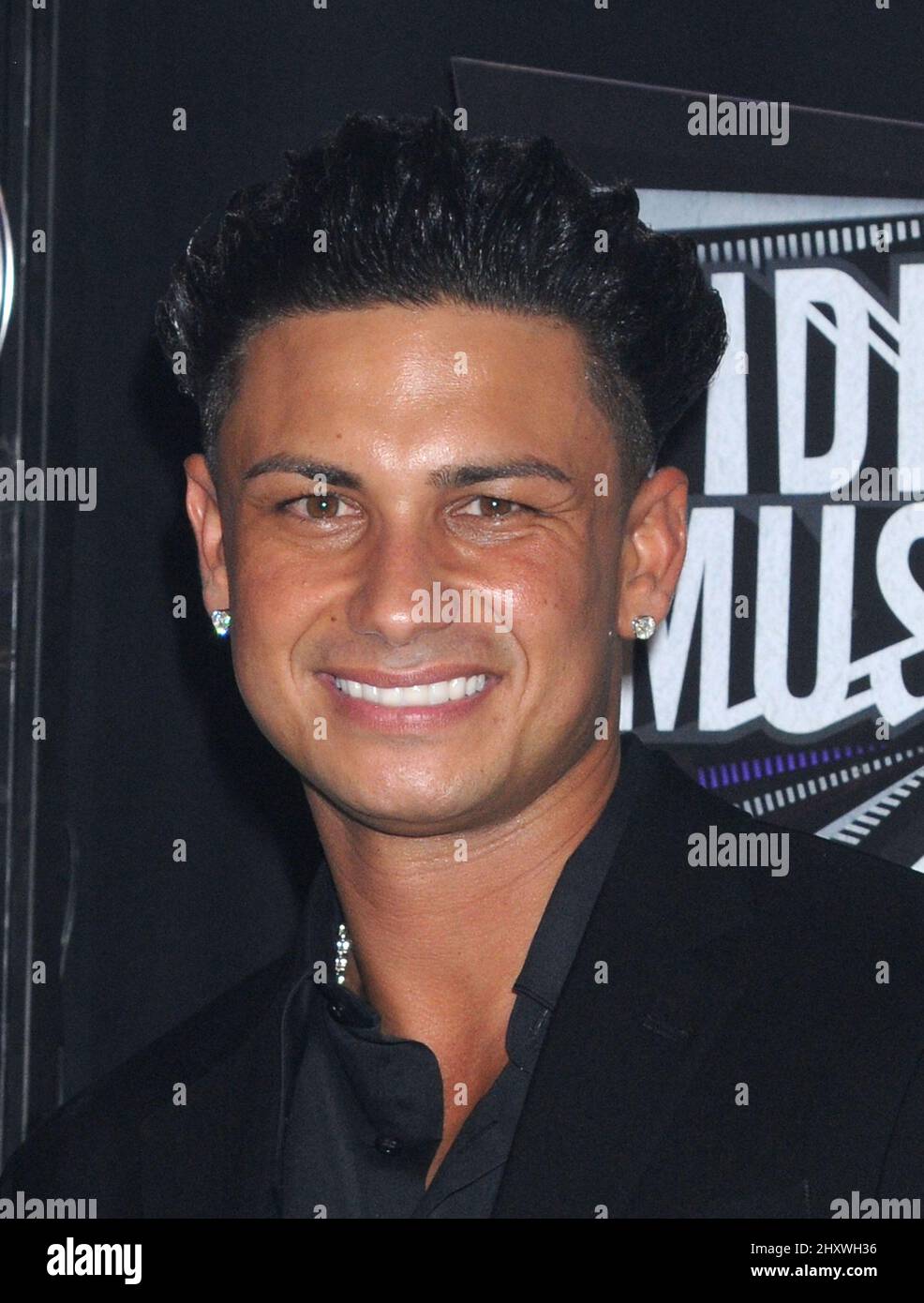 Pauly D arriving at the 2011 MTV Video Music Awards held at the Nokia