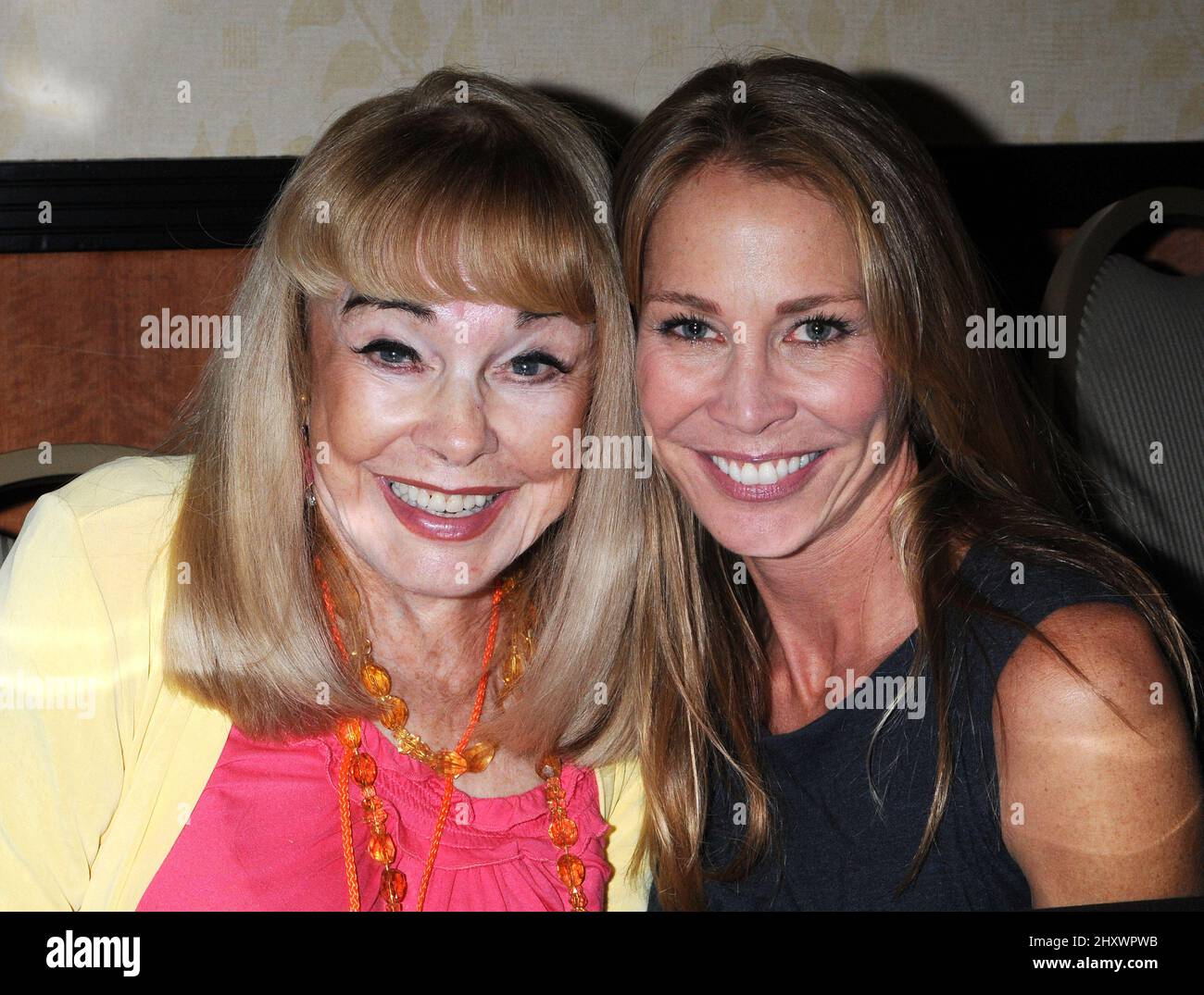 Terry Moore and Kathleen Kinmont during The Hollywood Show, Fall 2011, held at the Burbank Airport Marriott Hotel & Convention Center, California Stock Photo