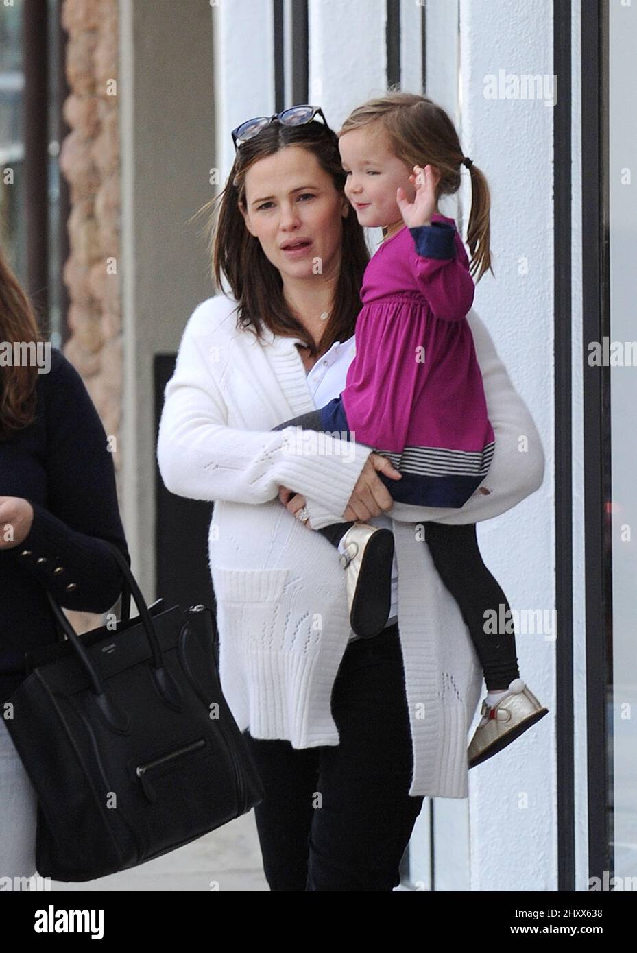 Jennifer Garner and her daughter Seraphina seen out and about in Santa(01)