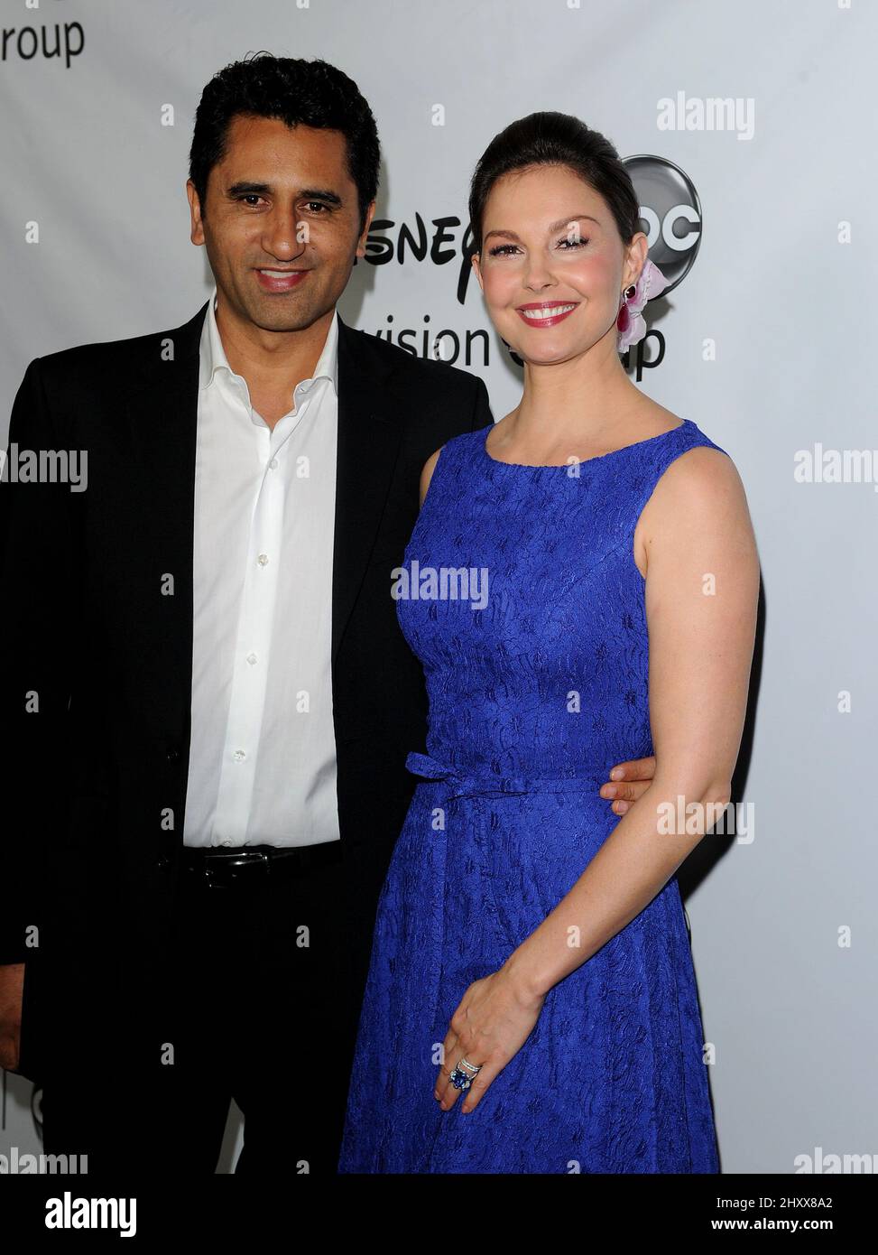 Cliff Curtis Wife