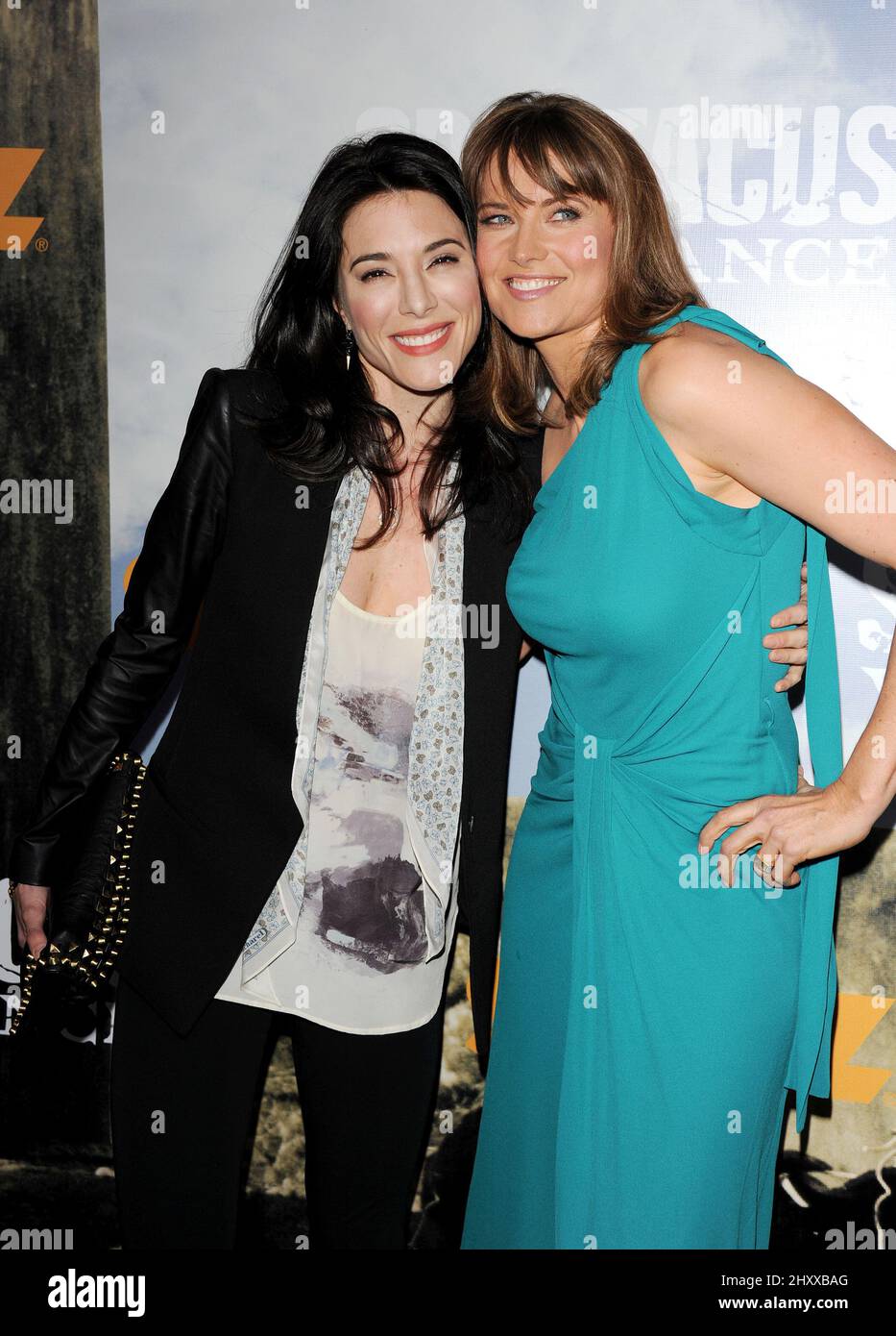 Jaime Murray and Lucy Lawless arriving for the "Spartacus Vengeance