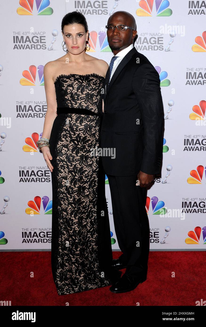 Idina Menzel and Taye Diggs arriving for the 15th Annual Screen Actors  Guild Awards ceremony, held at the Shrine auditorium in Los Angeles, CA,  USA on January 25, 2009. Photo by Lionel, image size:875x1390
