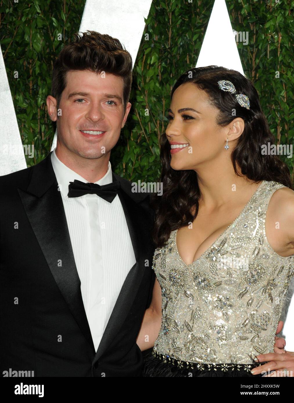 Robin Thicke and Paula Patton attending the 2012 Vanity Fair Oscar