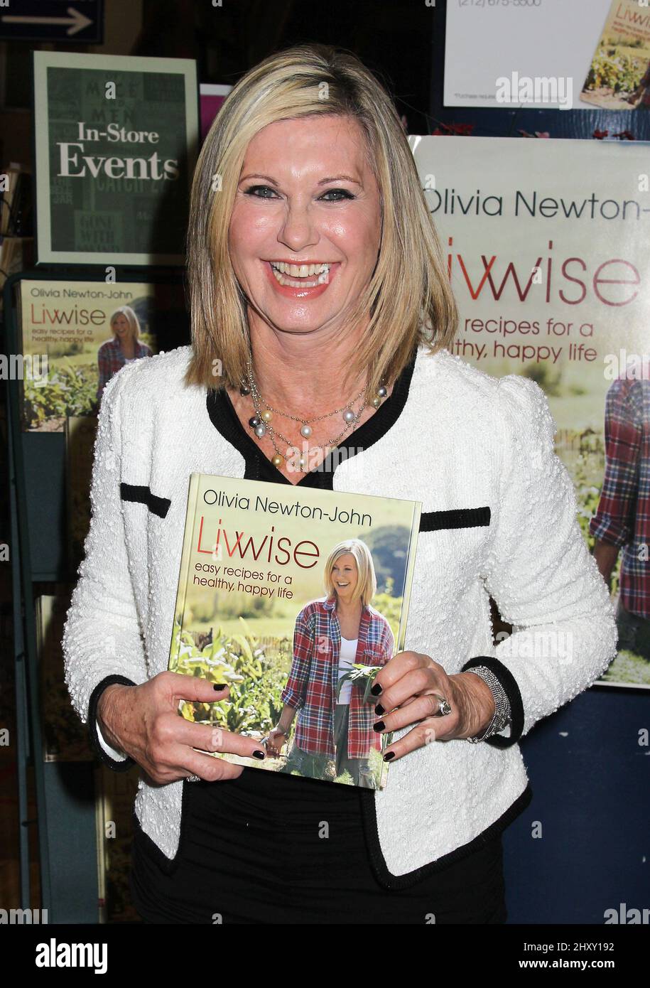 Olivia Newton-John during the 'Livwise' book signing held at Barnes & Noble in New York Stock Photo