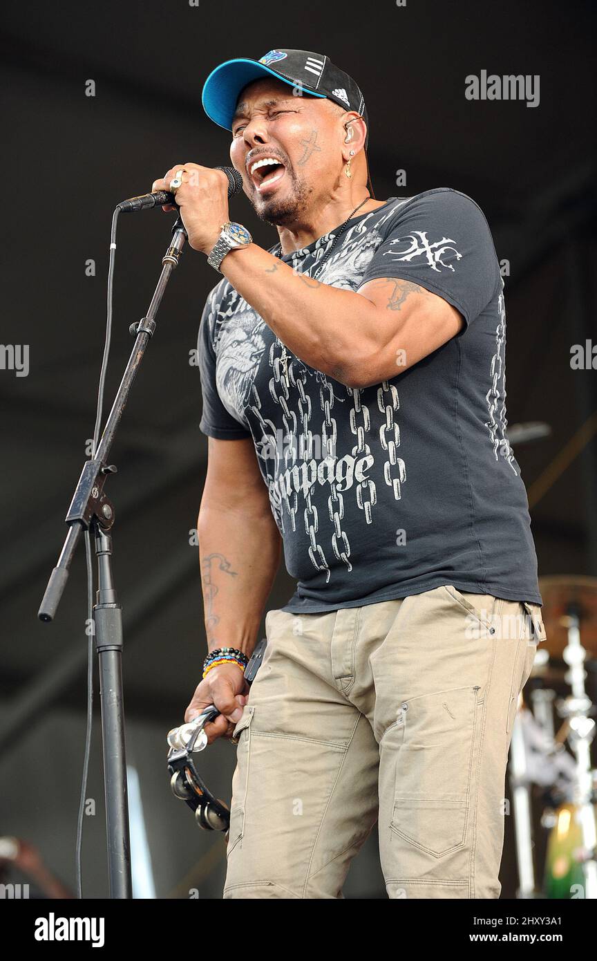 Aaron neville hi-res stock photography and images - Alamy