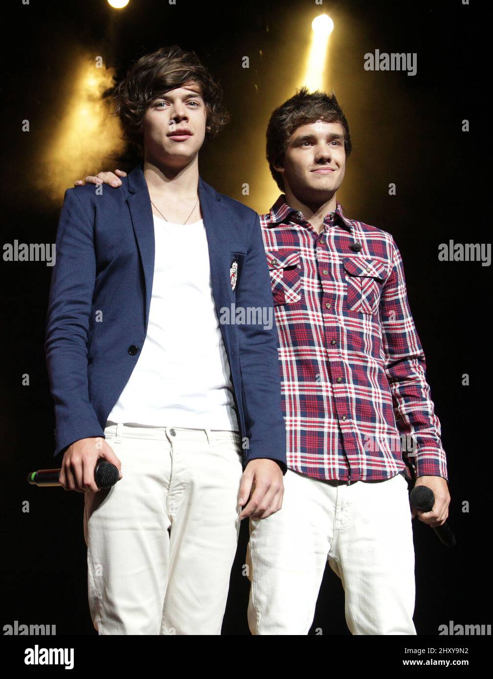Liam payne and harry styles one direction hi-res stock photography and  images - Alamy, image size:1009x1390