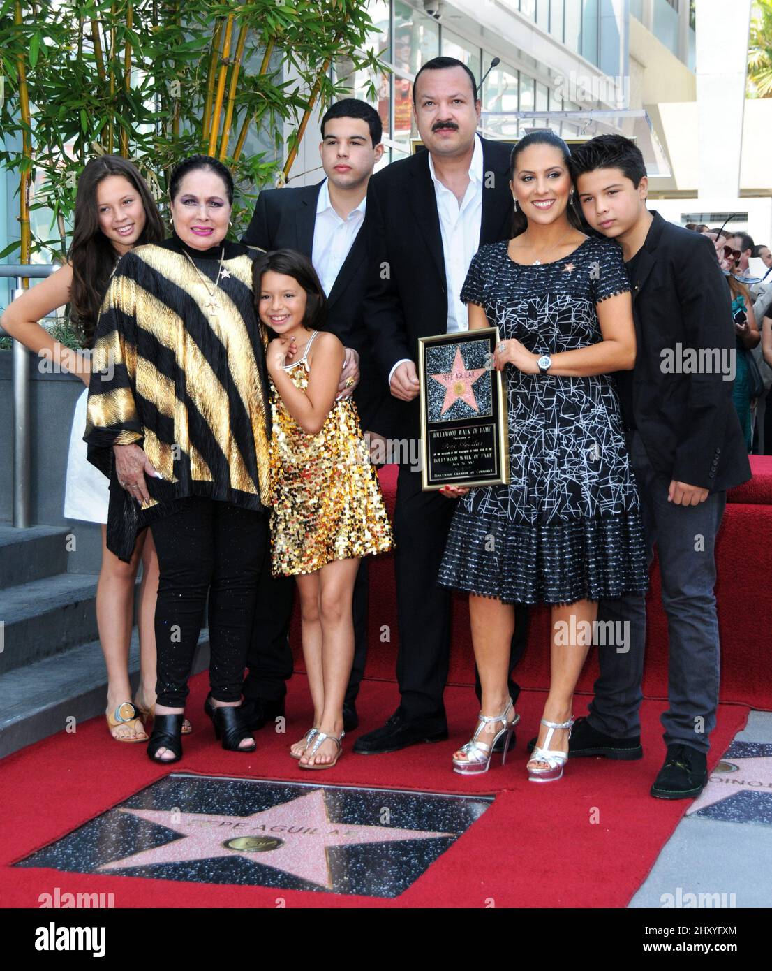 Aneliz Aguilar, Flor Silvestre, Angela Aguilar, Emiliano Aguilar, Pepe