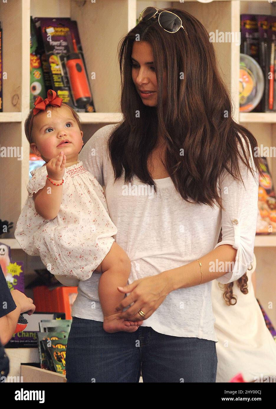 Roselyn Sanchez and her daughter, Sebella Rose , seen at Mr. Bones(02)