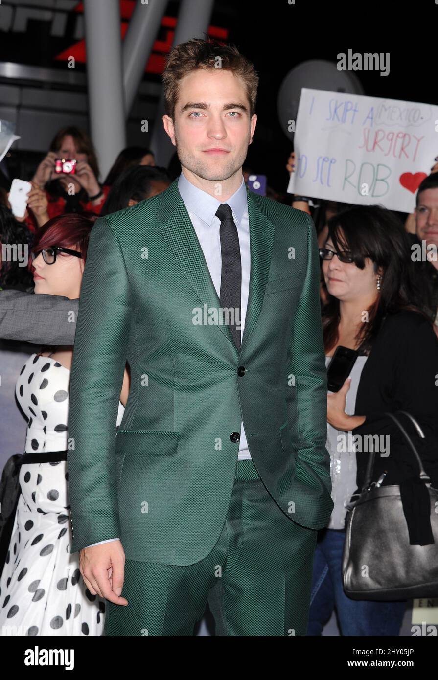 Robert Pattinson Attending The Twilight Saga Breaking Dawn Part 2