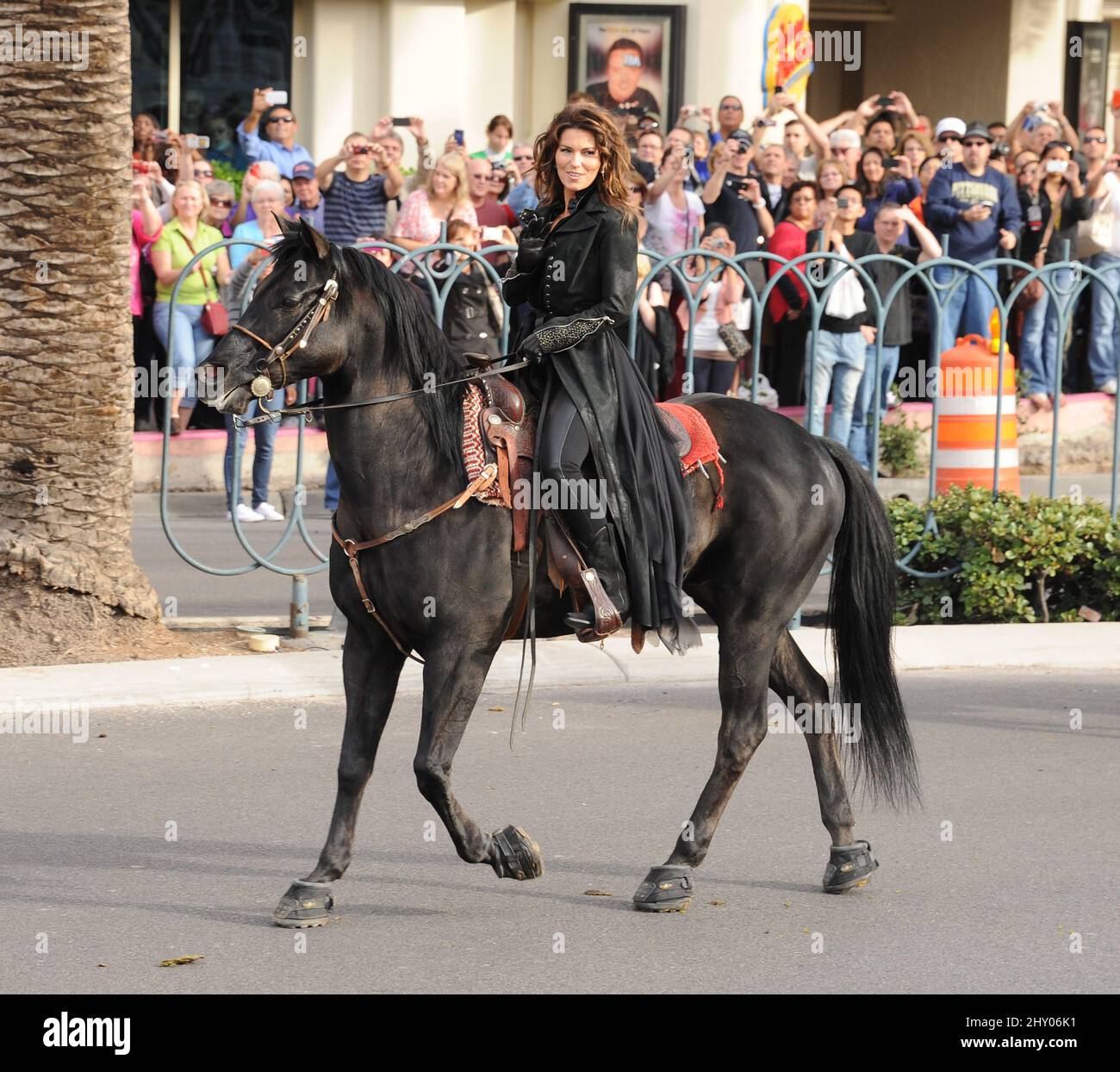 Shania Twain arrives at The Colosseum at Caesars Palace to make final preparations for the debut of her brand new show 'Shania: Still the One' in Las Vegas, USA. Stock Photo