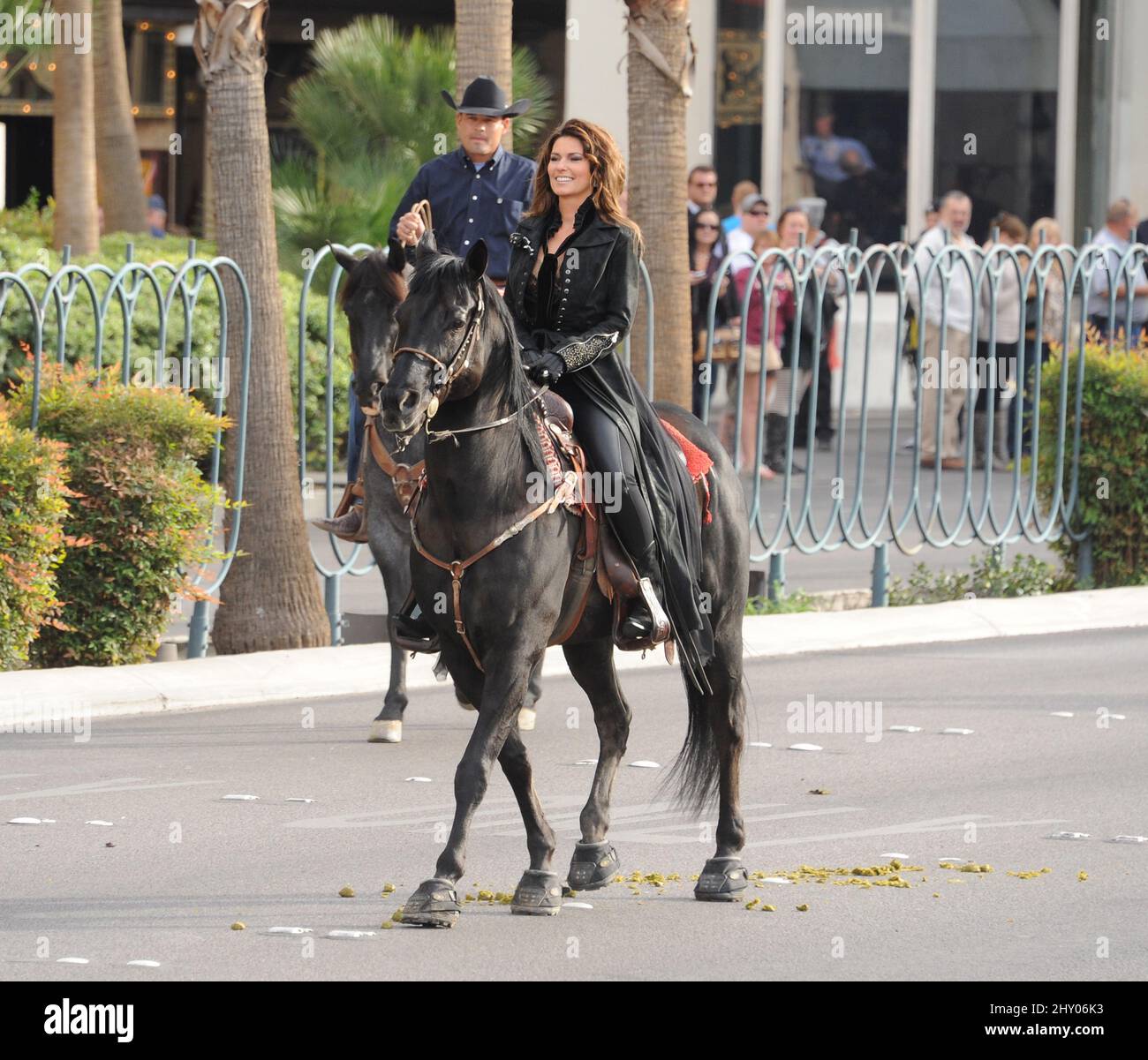 Shania Twain arrives at The Colosseum at Caesars Palace to make final preparations for the debut of her brand new show 'Shania: Still the One' in Las Vegas, USA. Stock Photo