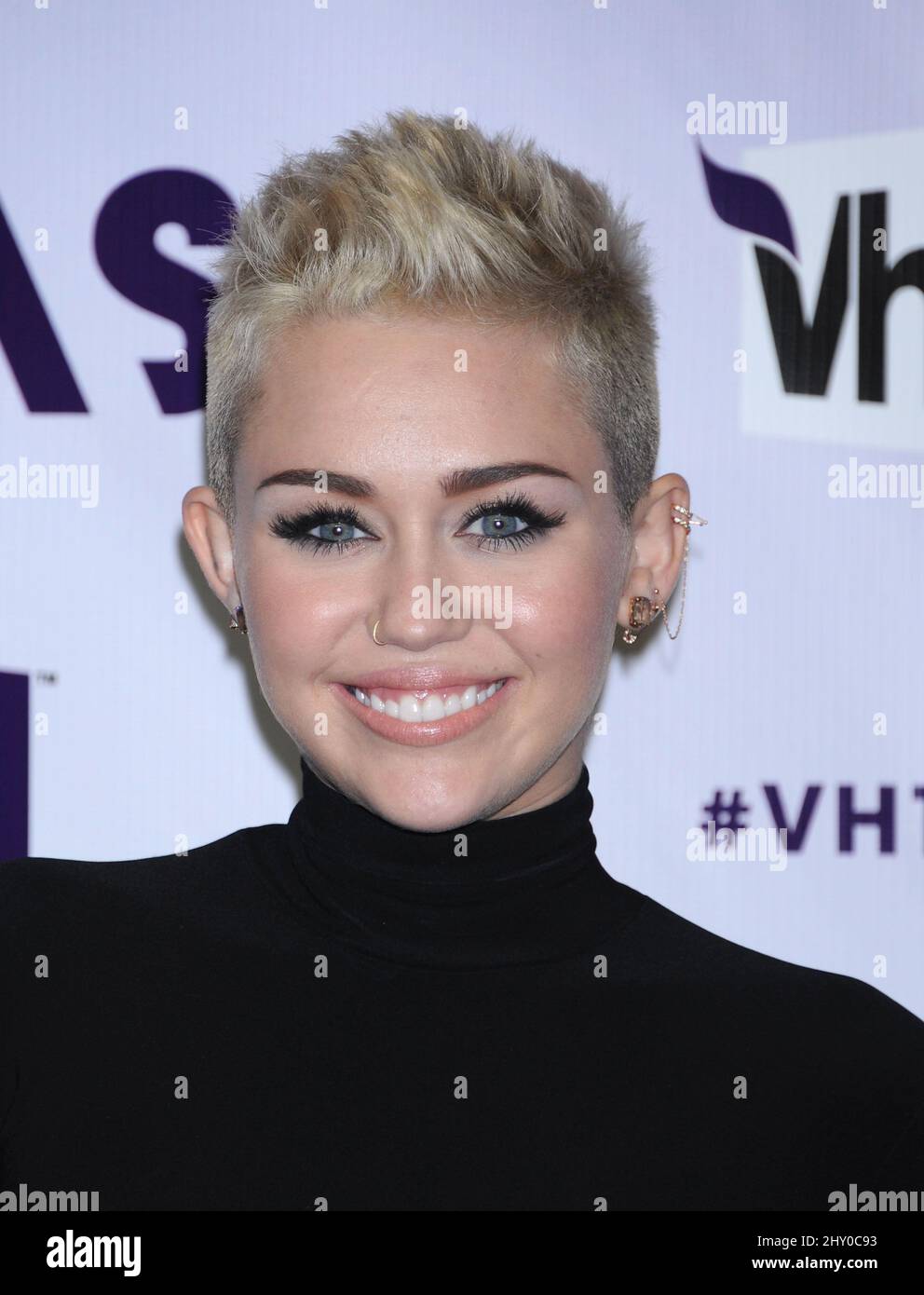 Miley Cyrus attending the "VH1 Divas" 2012 held at The Shrine