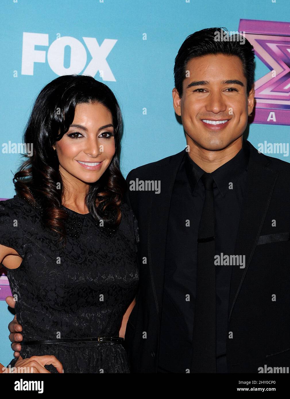 Mario Lopez and wife Courtney Mazza attend the \, image size:1010x1390