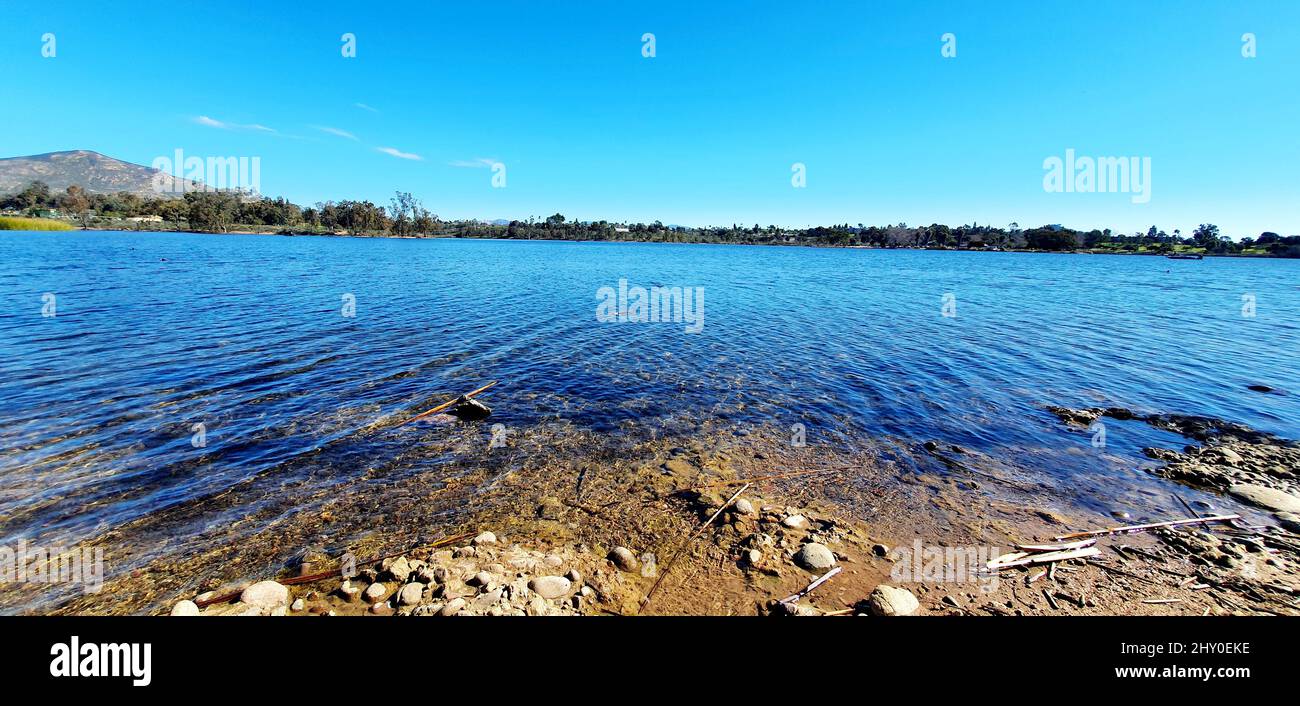 Natural panorama view lake hi-res stock photography and images - Alamy