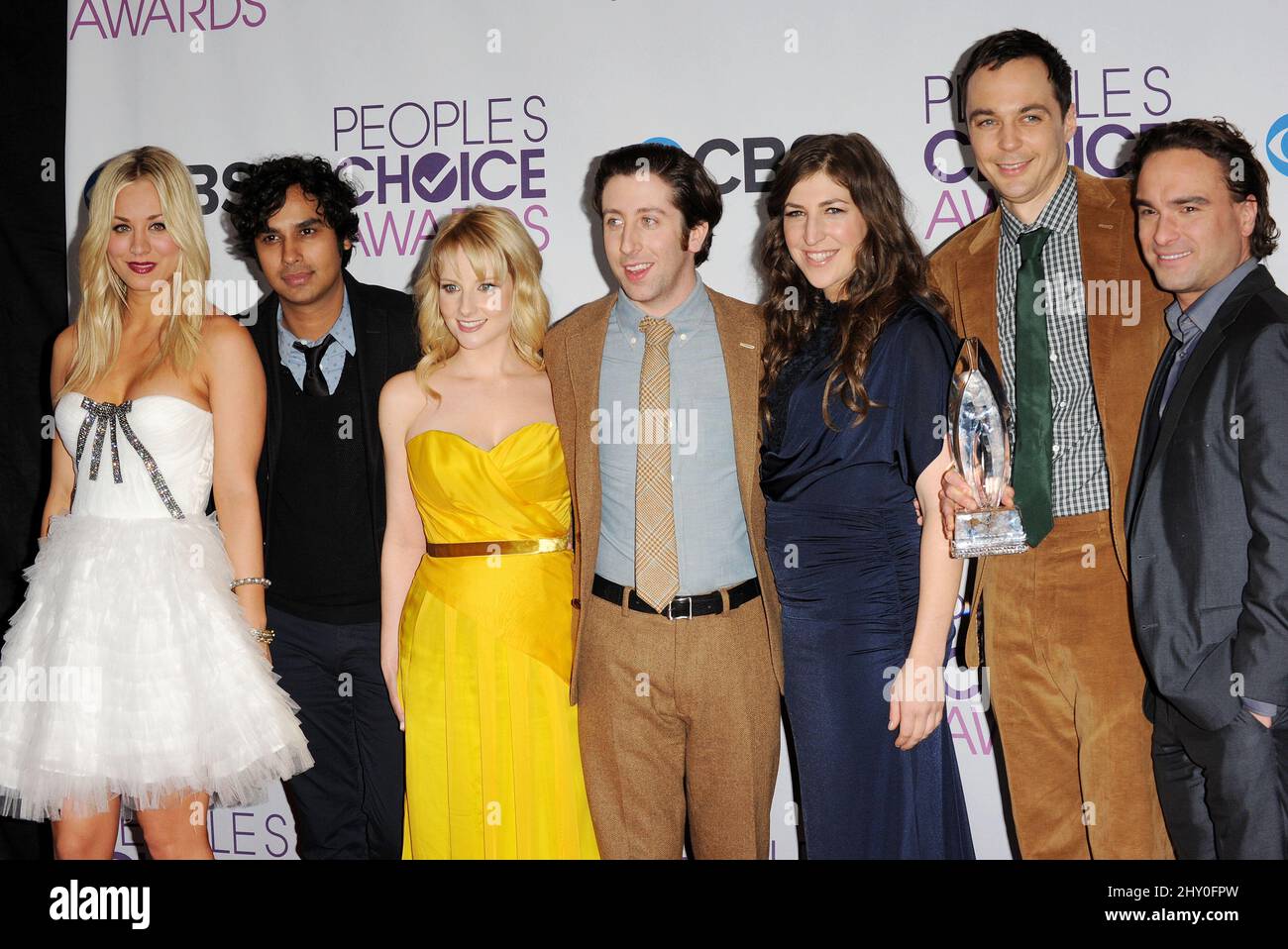 Kaley Cuoco and the cast of Big Bang Theory in the Press Room during ...