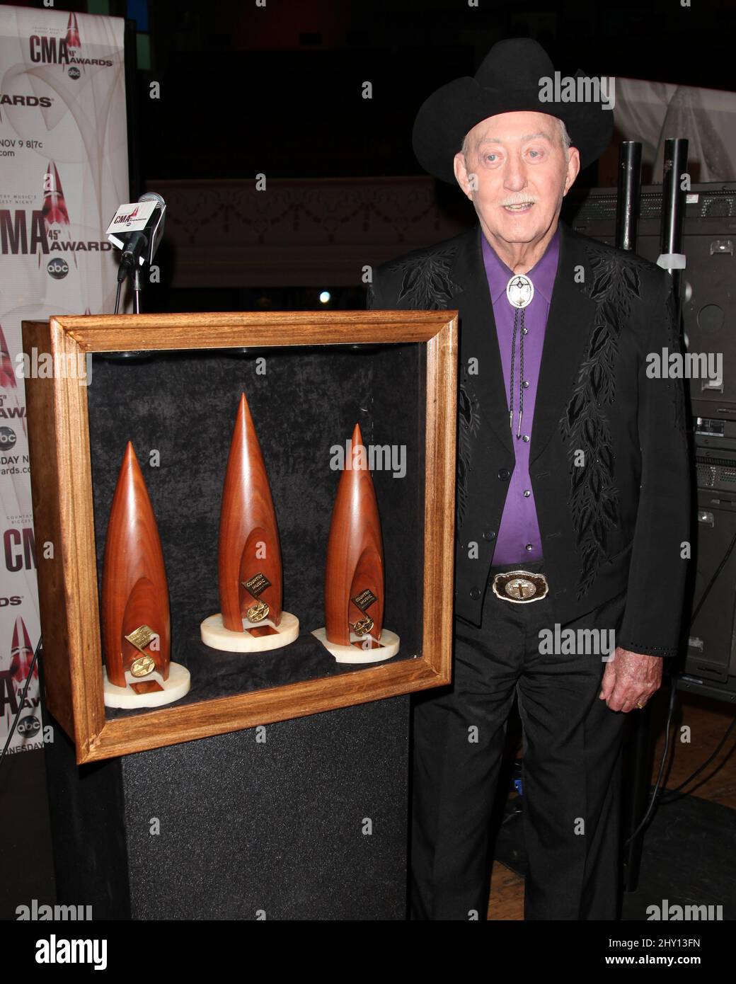 Jack Greene at the 45th Annual CMA Awards Nominations Announcement Held at the Ryman Auditorium Stock Photo