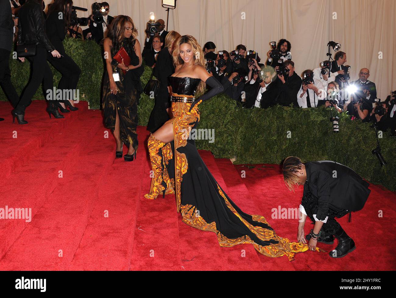 Beyonce attending the MET Gala 2013: 