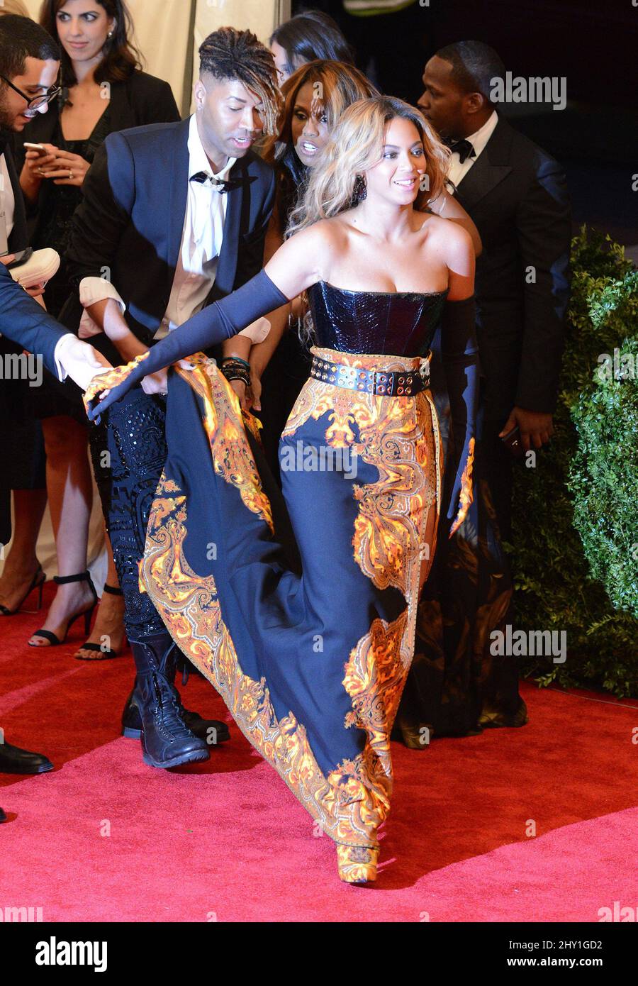 Beyonce arriving at the Costume Institute Benefit Gala at the ...
