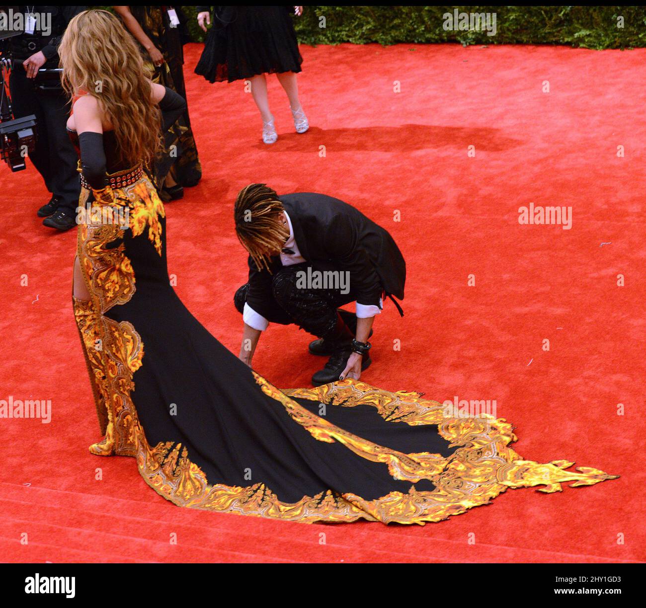 Beyonce arriving at the Costume Institute Benefit Gala at the ...