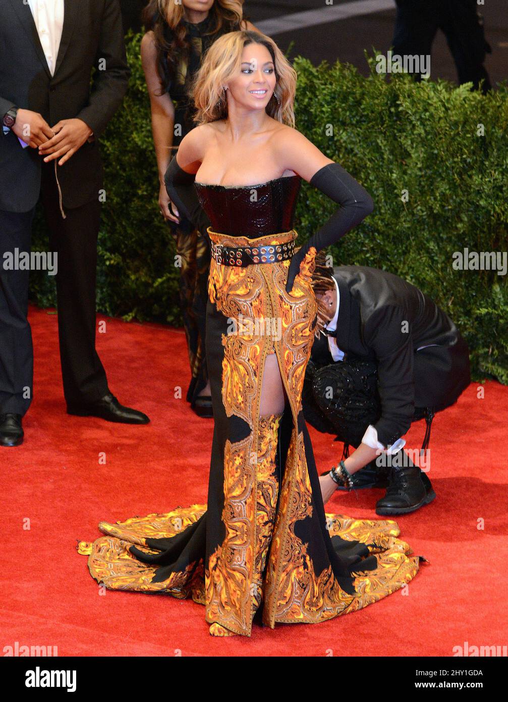 Beyonce arriving at the Costume Institute Benefit Gala at the ...