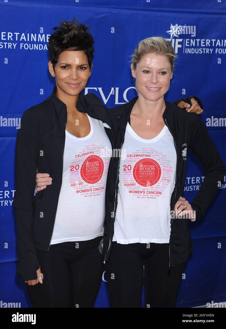 Halle Berry and Julie Bowen arriving for the 20th Annual Revlon Run/Walk For Women Held at Los Angeles Memorial Coliseum Stock Photo