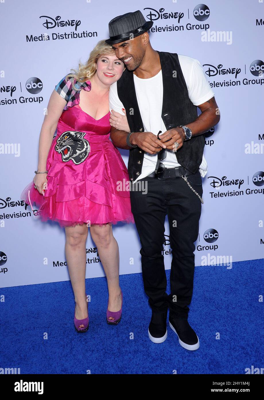Shemar Moore And Kirsten Vangsness Kiss
