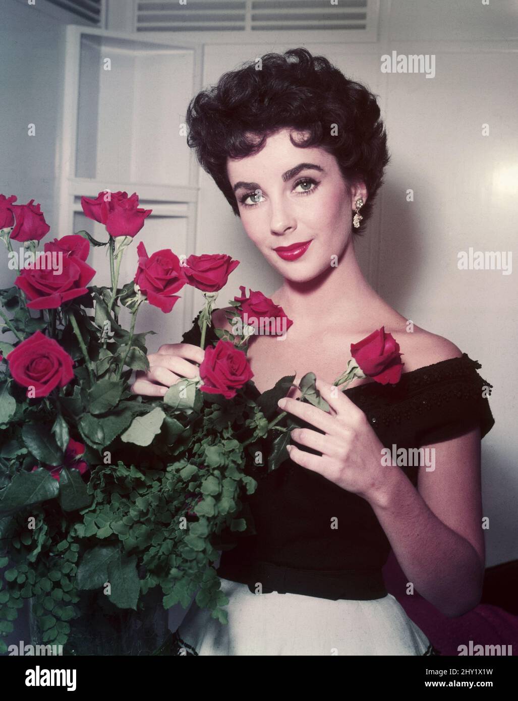 Elizabeth taylor short hair hi-res stock photography and images - Alamy