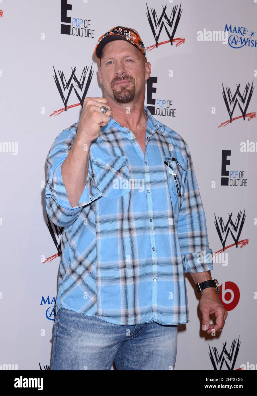 'Stone Cold' Steve Austin arriving at WWE 'Superstars for Hope' Honoring Make-A-Wish held at the Beverly Hills Hotel, Los Angeles. Stock Photo