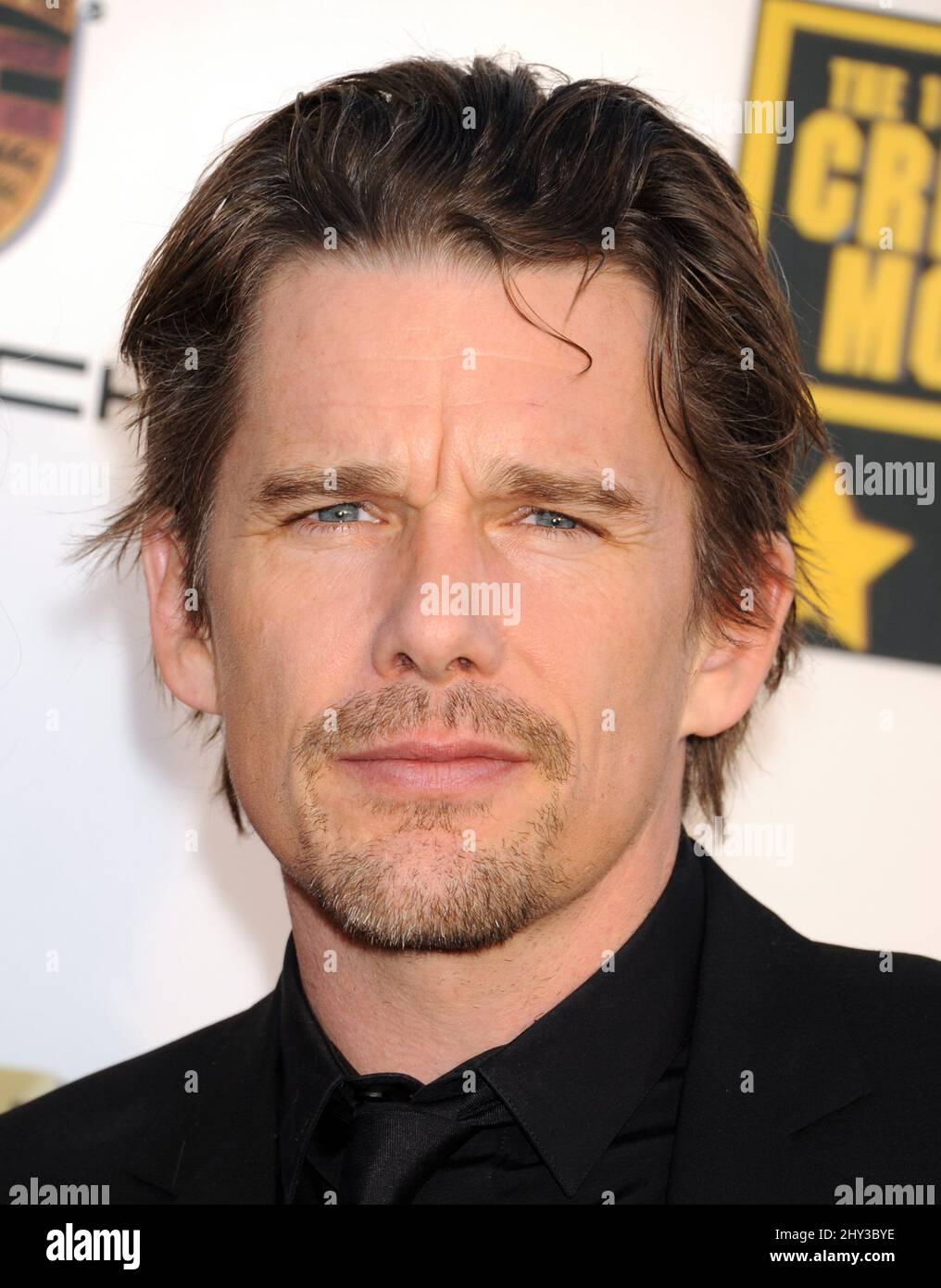 Ethan Hawke Attending The 19th Annual Critics Choice Movie Awards Held Ethan Hawke Attending The 19th Annual Critics Choice Movie Awards Held At Barker Hangar In Los Angeles Usa 2HY3BYE 