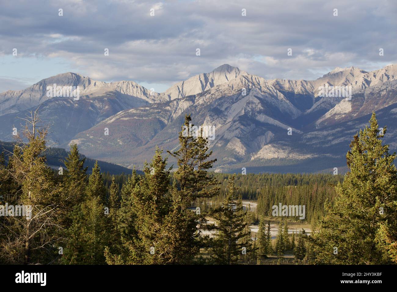 Canada beautiful day landscape hi-res stock photography and images - Alamy