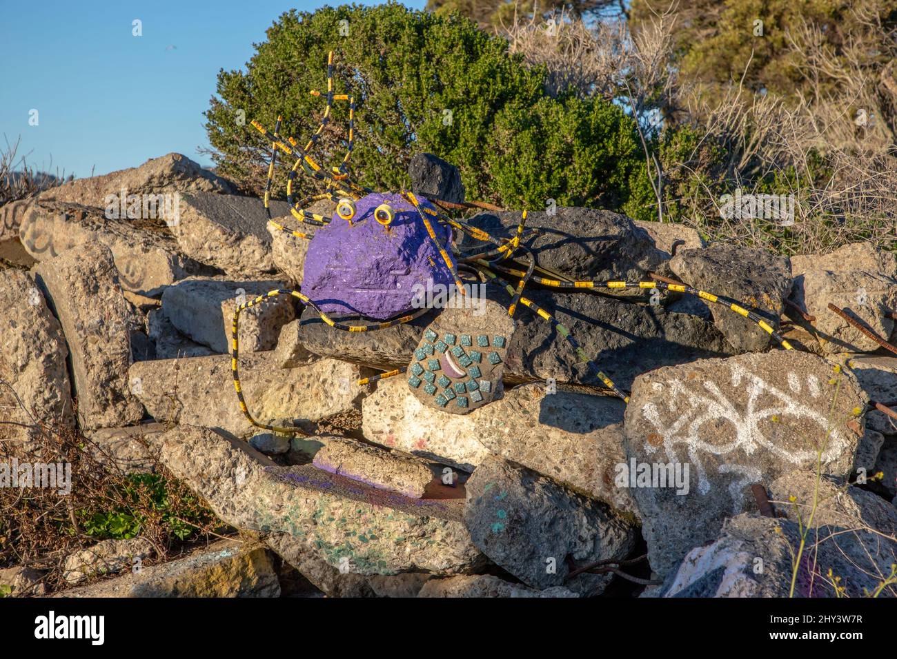 The Albany Bulb is a unique waterfront park located along the San Francisco Bay in Albany, California. Known for its small beach, - Stock Photo
