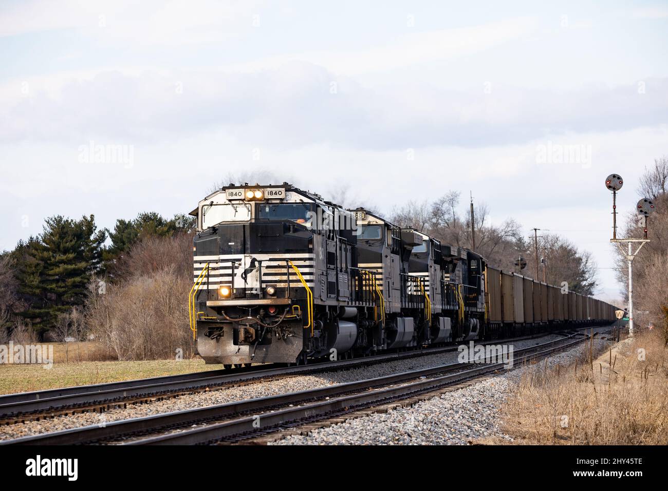 Vintage Norfolk Southern Cargo Train Passing Through The Station Stock Photo Alamy Vintage Norfolk Southern Cargo Train Passing Through The Station Stock Photo Alamy