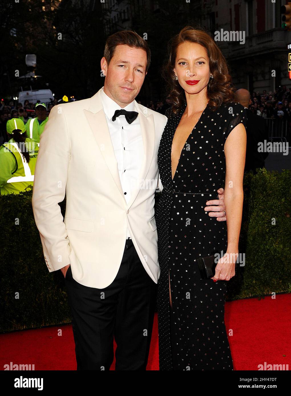 Ed Burns and Christy Turlington arriving at the Costume Institute