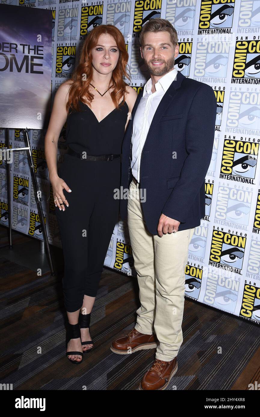 Rachelle lefevre and dean norris hi-res stock photography and images - Alamy