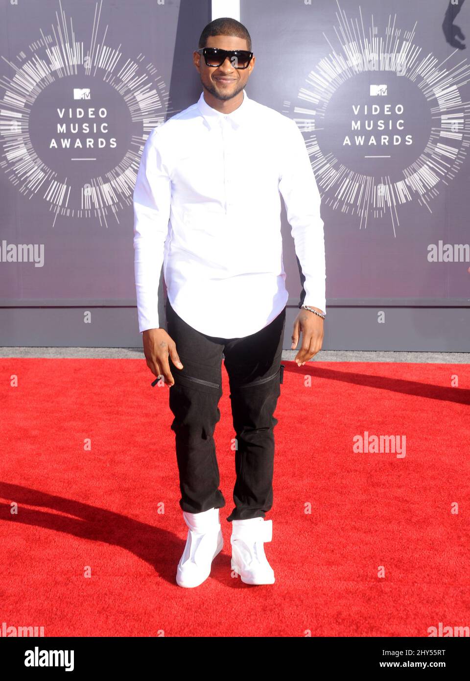 Usher arriving at the 2014 MTV Video Music Awards at the Forum Stock Photo