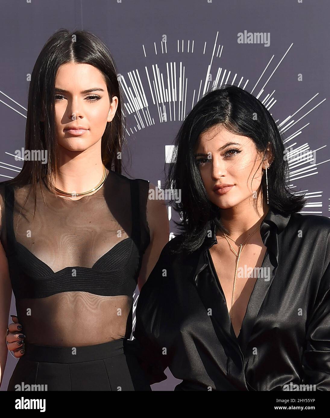 Kendall jenner kylie jenner arriving hi-res stock