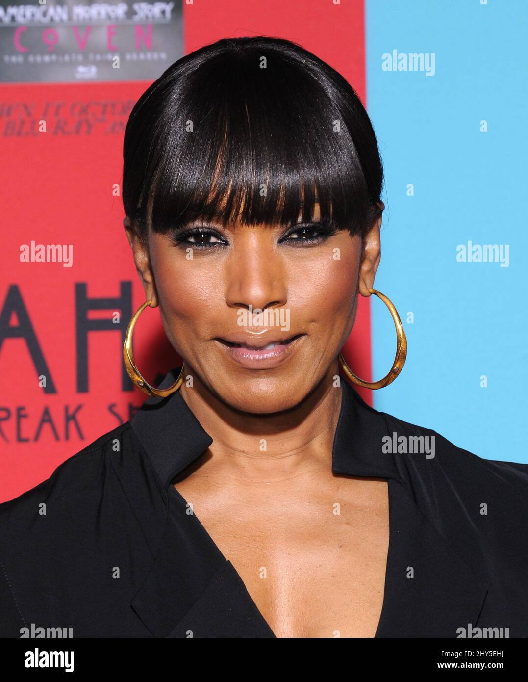 Angela Bassett Attends The American Horror Story Freak Show Season Premiere At The Chinese
