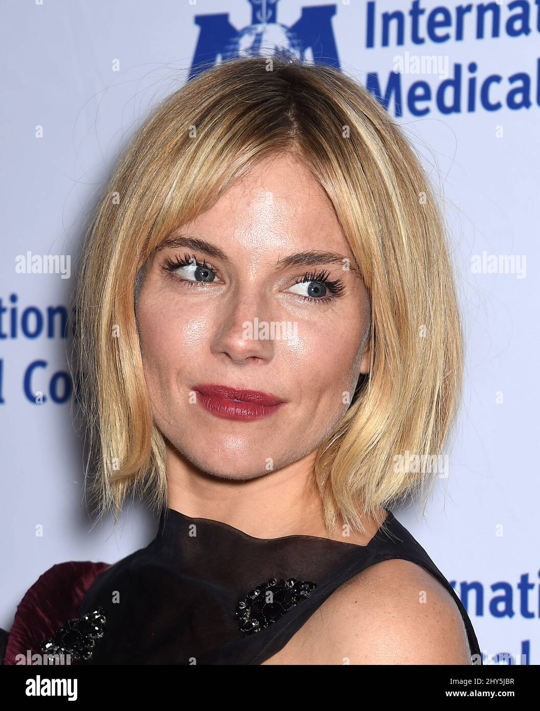 Sienna Miller attending the International Medical Corps to honor
