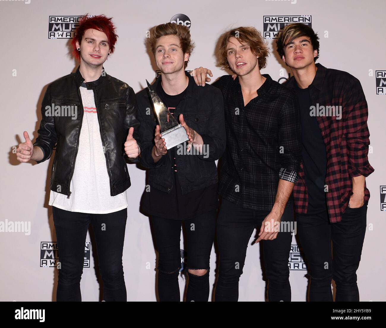 Ashton Irwin Of 5 Seconds Of Summer Hi Res Stock Photography And Images Alamy