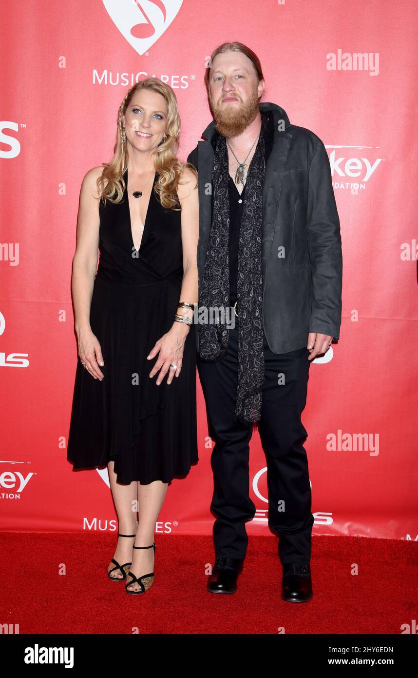 Derek Trucks and Susan Tedeschi attending the 2015 MusiCares Person of the Year Gala honoring Bob Dylan, at the Los Angeles Convention Center in Los Angeles, California. Stock Photo