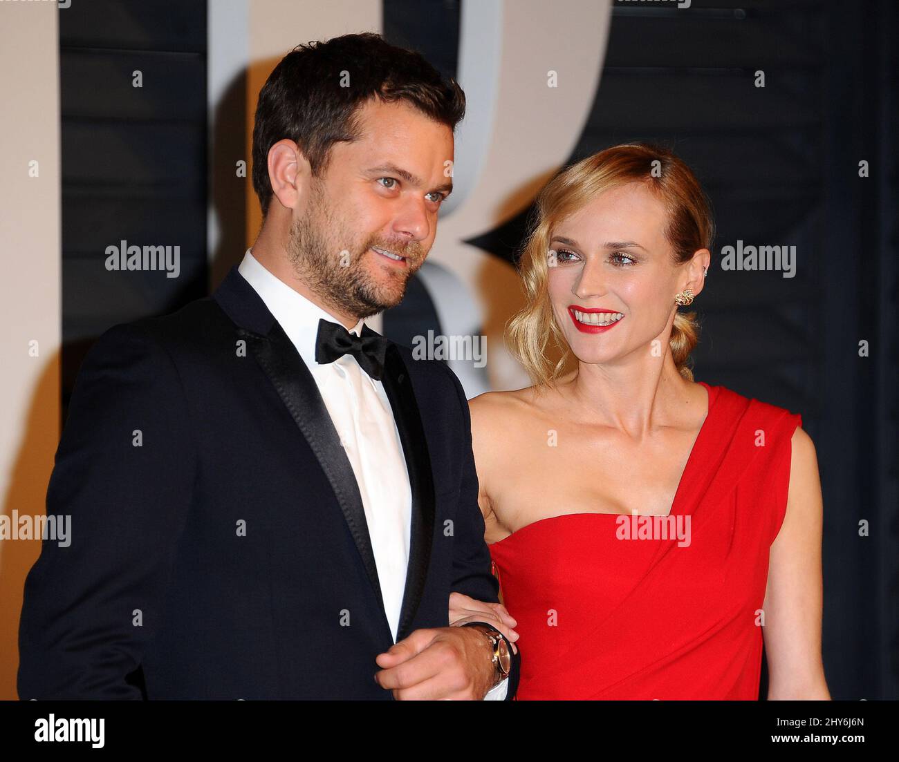 Diane Kruger and husband Joshua Jackson attending the 2015 Vanity Fair ...