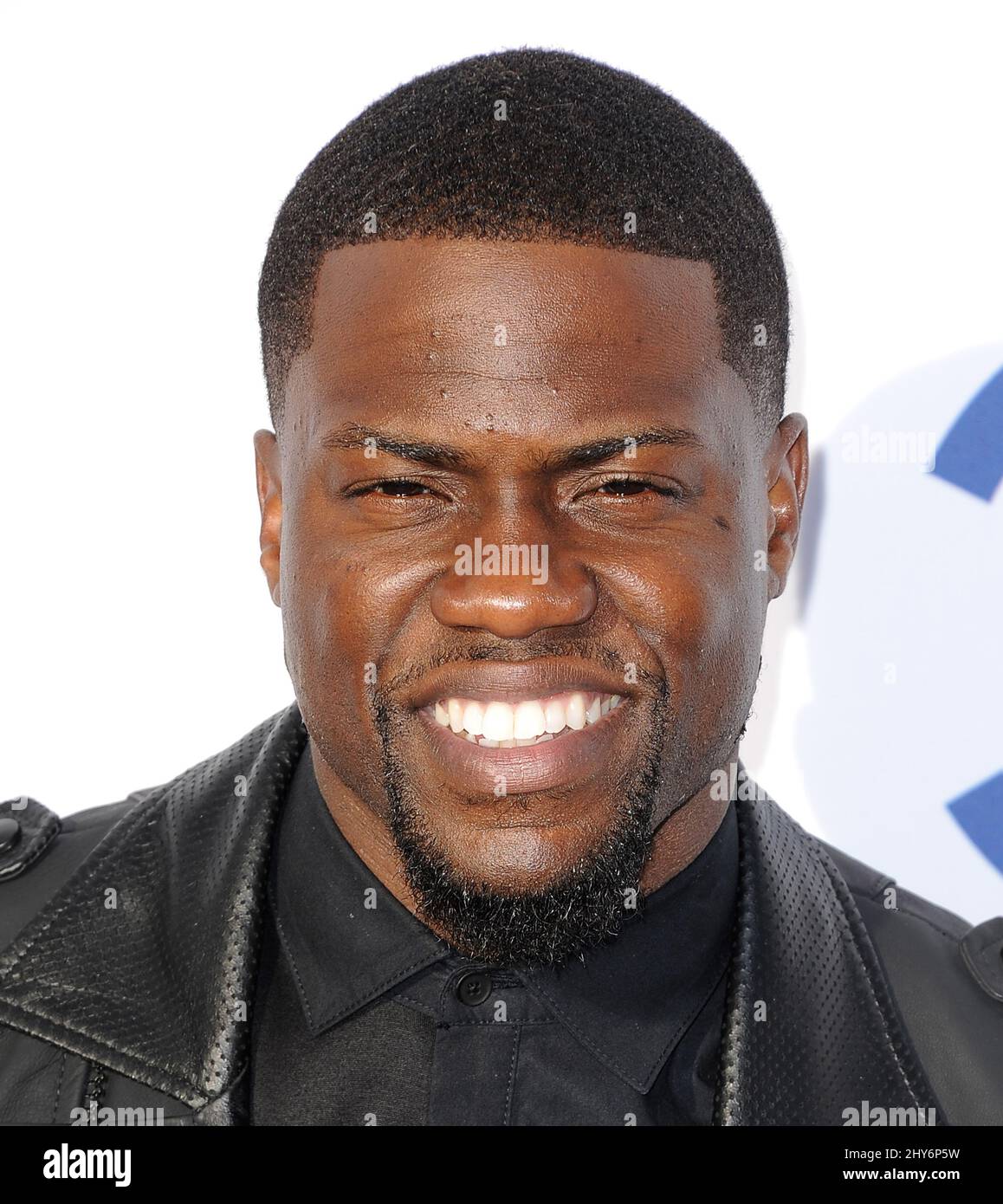 Kevin Hart attends the Central Roast of Justin Bieber" held at