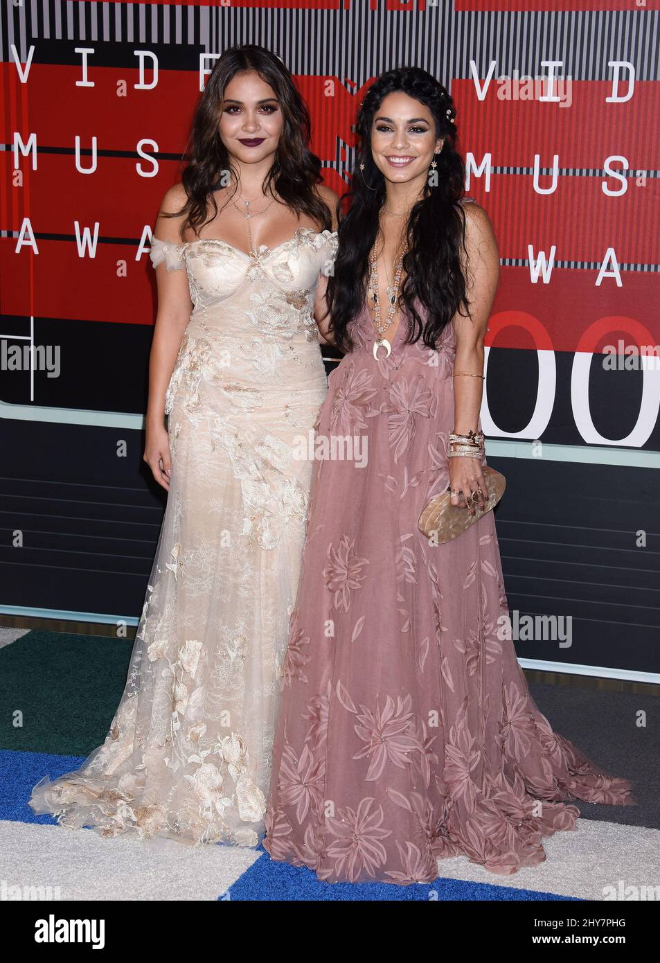 Vanessa Hudgens, Stella Hudgens arriving on the red carpet at the MTV Video Music Awards 2015, at the Microsoft Theatre, Los Angeles. Stock Photo