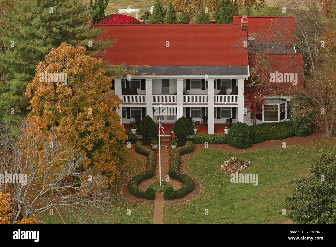 Dolly parton brentwood house online